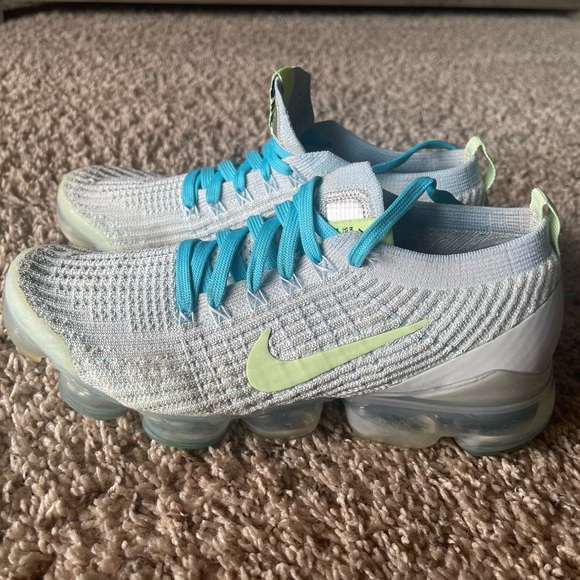vapormax poshmark